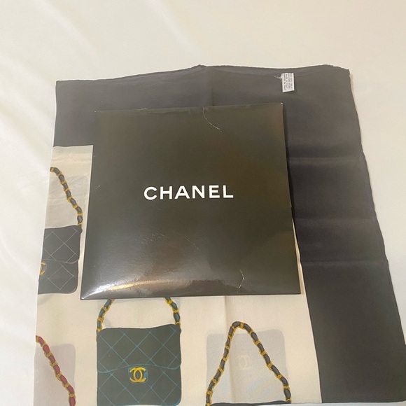 ✅?Authentic Chanel Black and White Scarf with Bag Print.